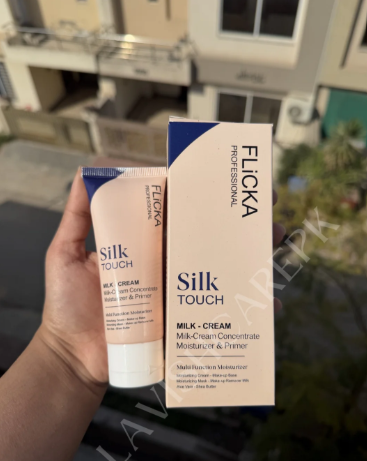 Flicka Silk Touch 3-in-1 Moisturizer, Flawless Skin